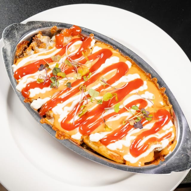 Yaroa Loaded Fries.